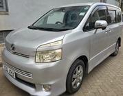 Toyota Voxy 2009 Silver for sale