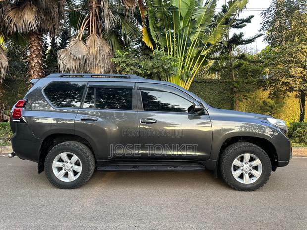 Toyota Land Cruiser Prado 3.0 D-4D (190 Hp) 7 seats 2016 Gray