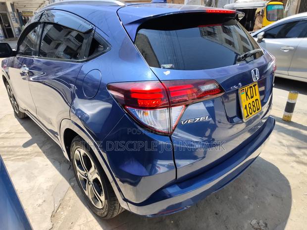 Honda Vezel 2017 Blue