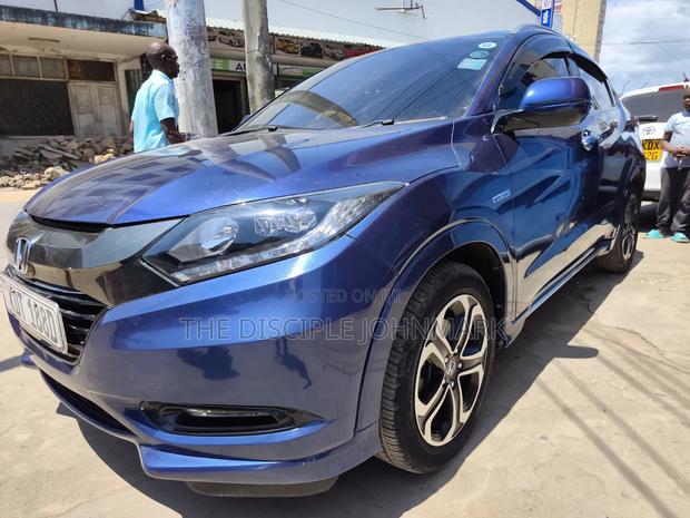 Honda Vezel 2017 Blue