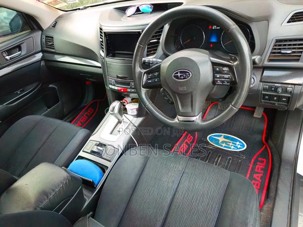 Subaru Outback 2013 White