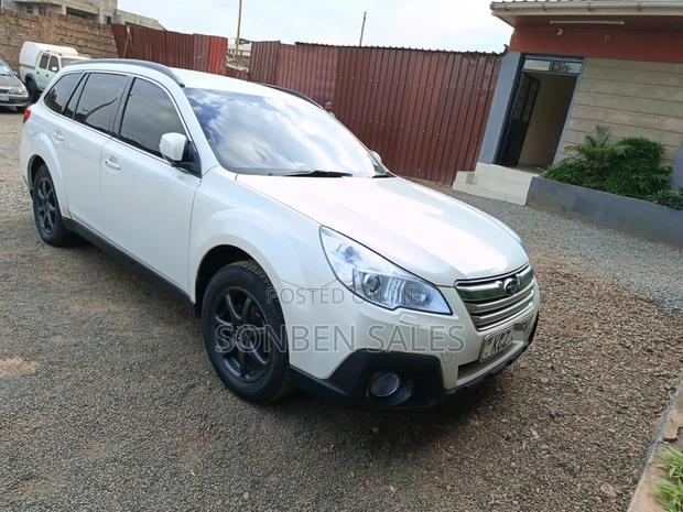 Subaru Outback 2013 White