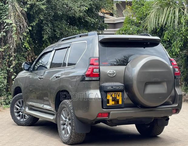 Toyota Land Cruiser Prado 3.0 D-4D (190 Hp) 7 seats 2016 Burgundy