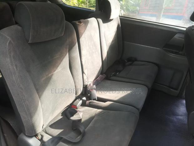 Toyota Noah 2007 Gray