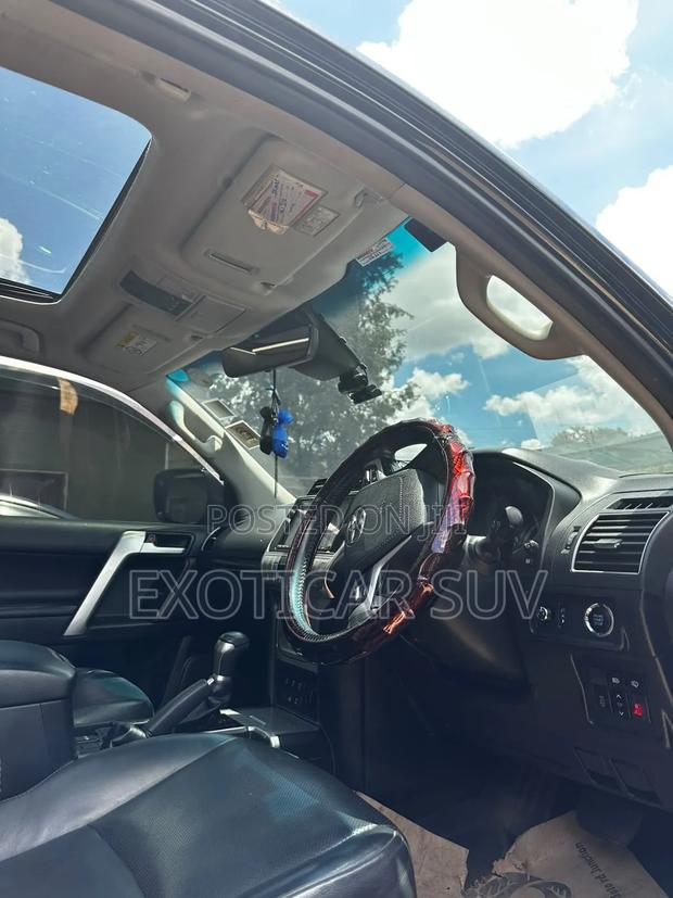 Toyota Land Cruiser Prado 2.8 2019 Black