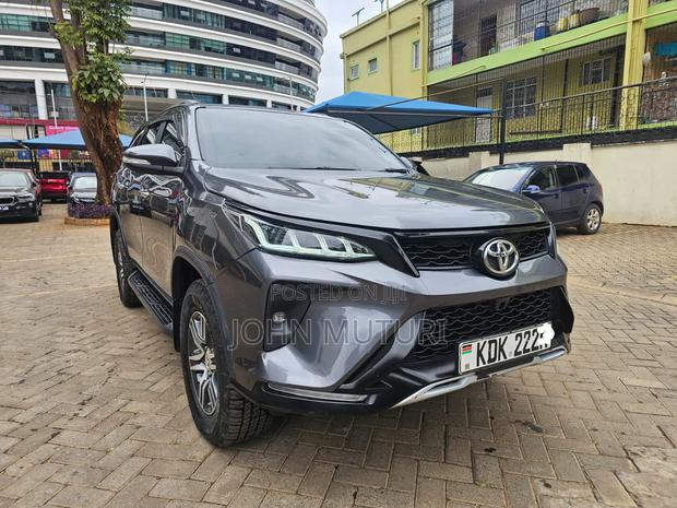 Toyota Fortuner 2016 Gray