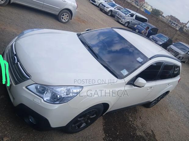 Subaru Outback 2012 White
