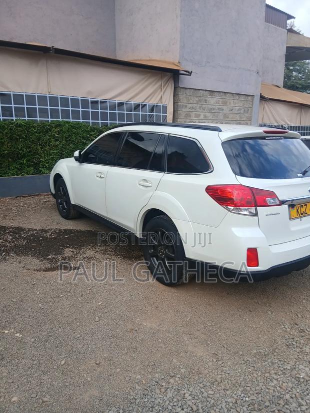 Subaru Outback 2012 White
