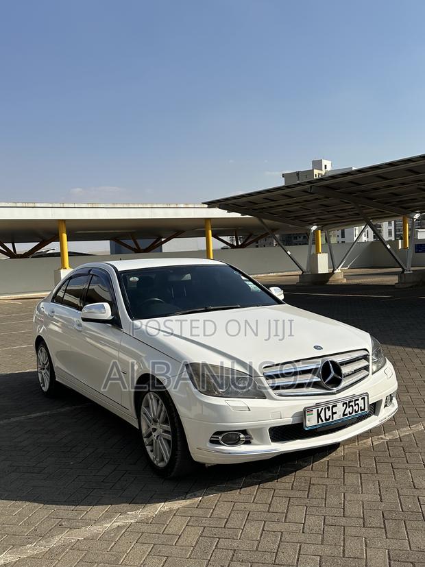Mercedes-Benz C200 2009 White