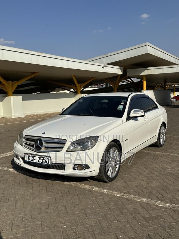 Mercedes-Benz C200 2009 White