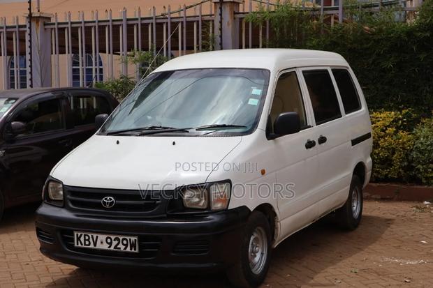 Toyota TownAce 2006 White
