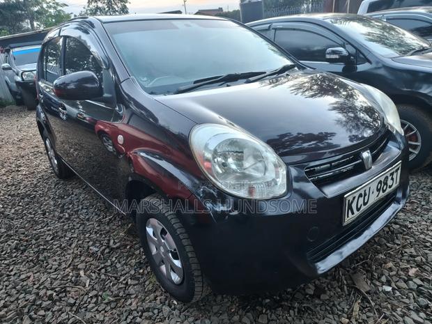 Toyota Passo 2012 Purple