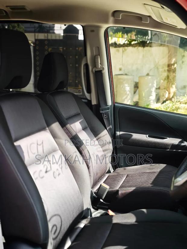 Nissan Serena 2020 Maroon