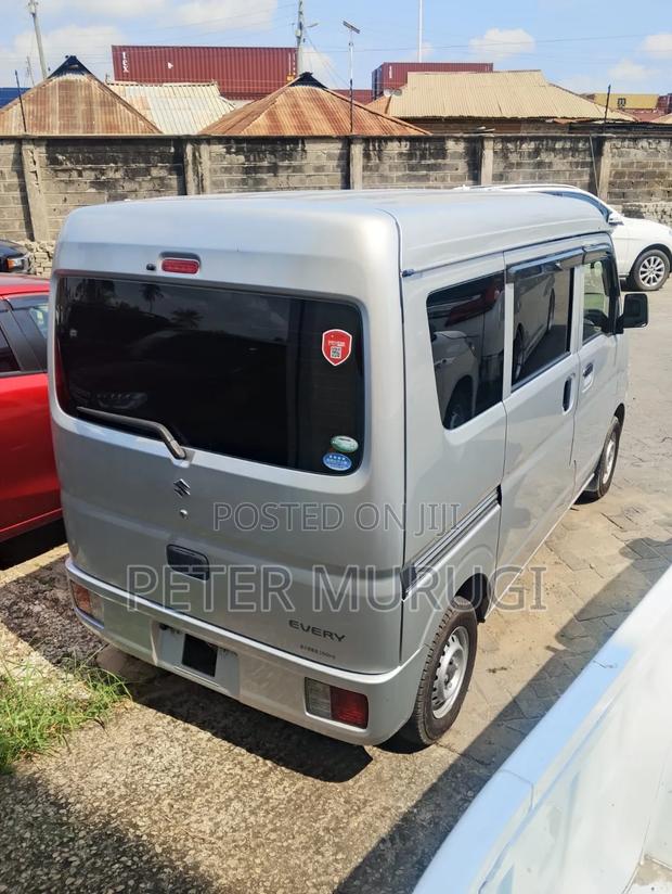 Suzuki Every Wagon 2019 Silver