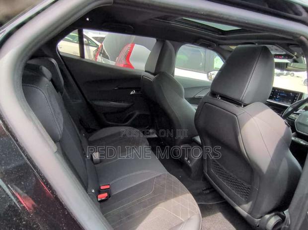 Peugeot 2008 1.2 PureTech (130 Hp) 2021 Black