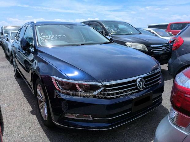 Volkswagen Passat 2019 Blue
