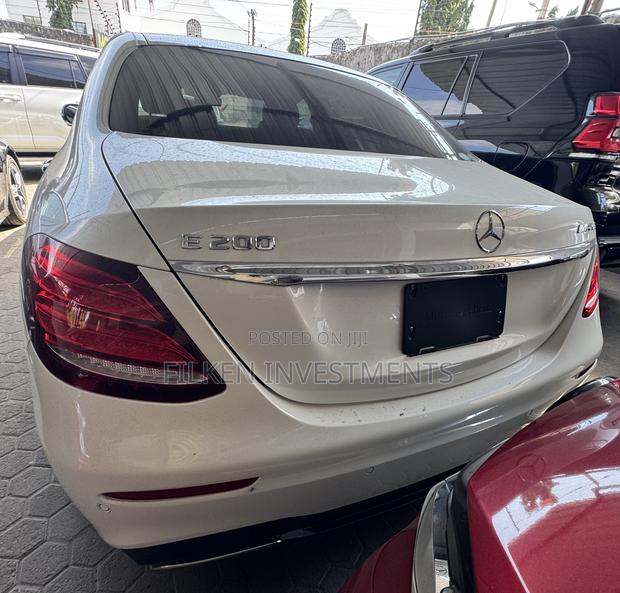 Mercedes-Benz E200 2019 White