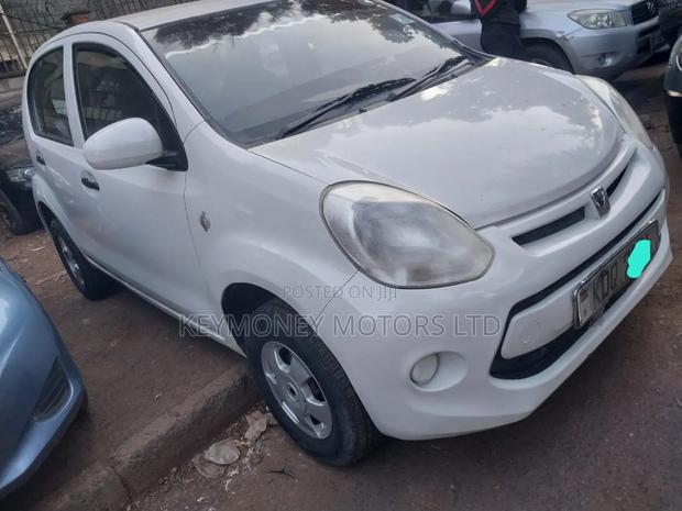 Toyota Passo 2016 White