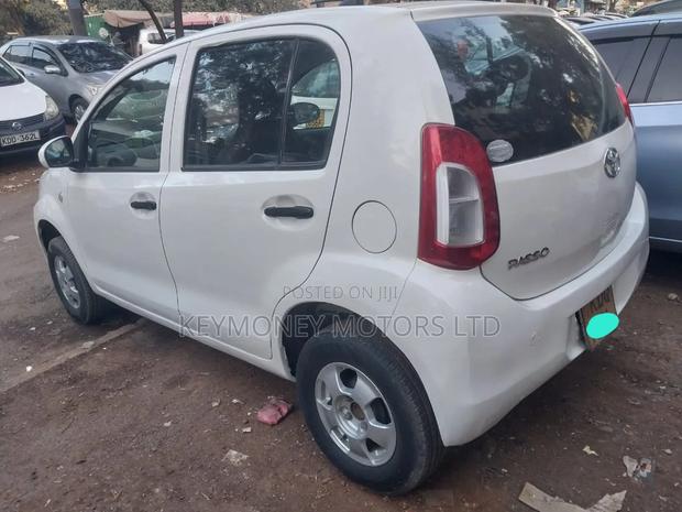 Toyota Passo 2016 White