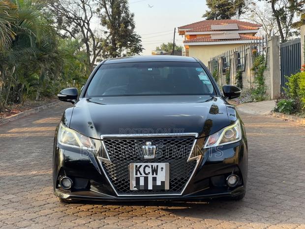 Toyota Crown 2013 Black