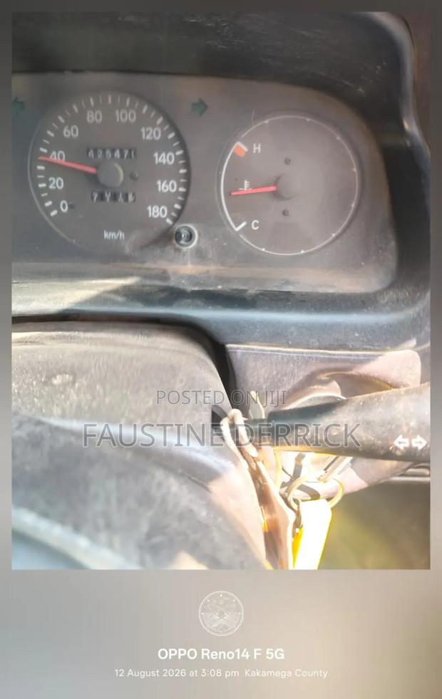 Toyota Corolla 1997 White
