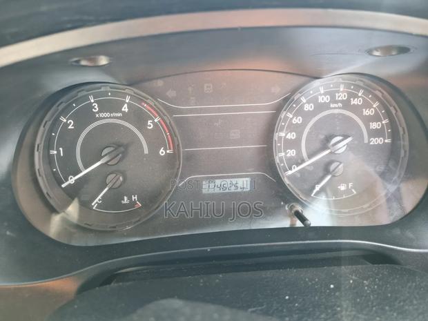 Toyota Hilux 2020 Gray