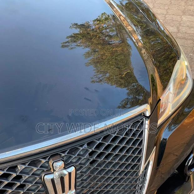 Toyota Crown 2013 Black