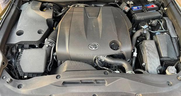 Toyota Crown 2013 Black