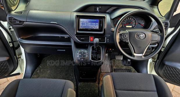 Toyota Noah 2020 Pearl