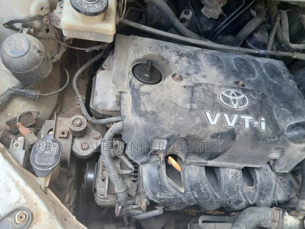 Toyota IST 2004 White