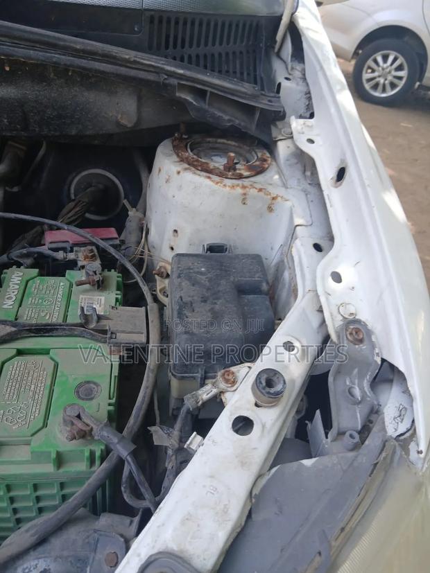 Toyota IST 2004 White