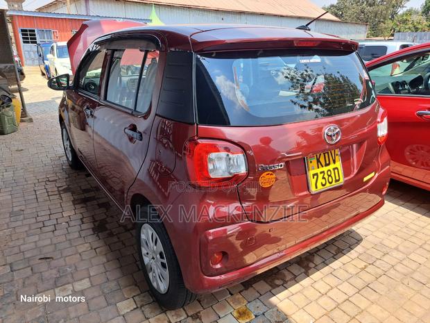 Toyota Passo 2018 Red