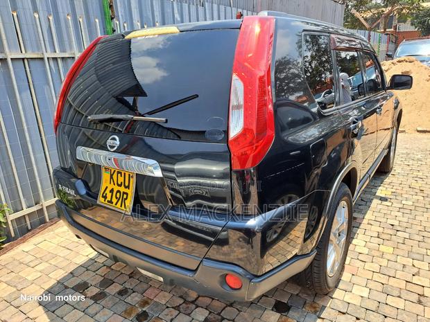 Nissan X-Trail 2012 Black