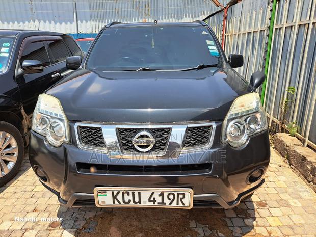 Nissan X-Trail 2012 Black