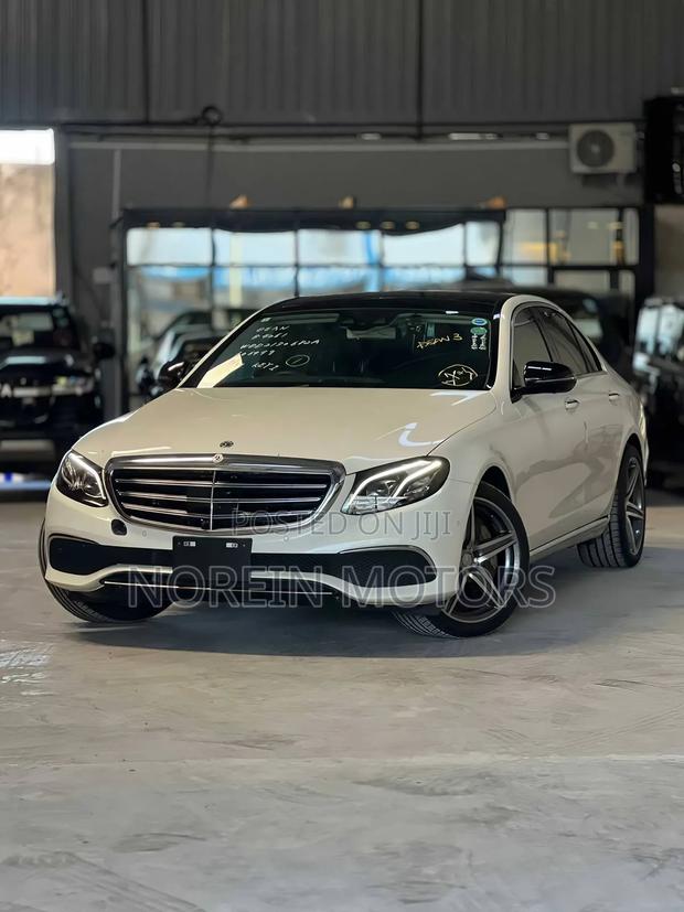 Mercedes-Benz E450 2019 Off white