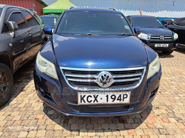 Volkswagen Tiguan 2012 Blue