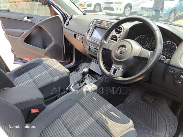 Volkswagen Tiguan 2012 Blue