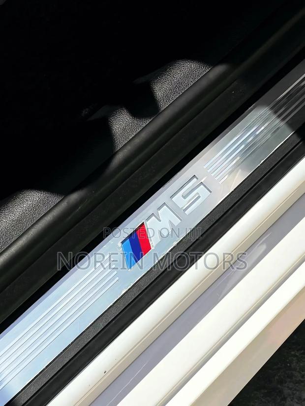 BMW M5 2019 Pearl