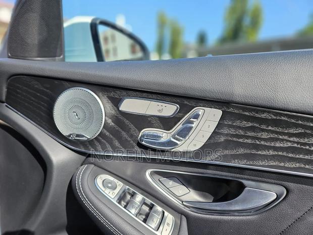 Mercedes-Benz GLC-Class 2019 White