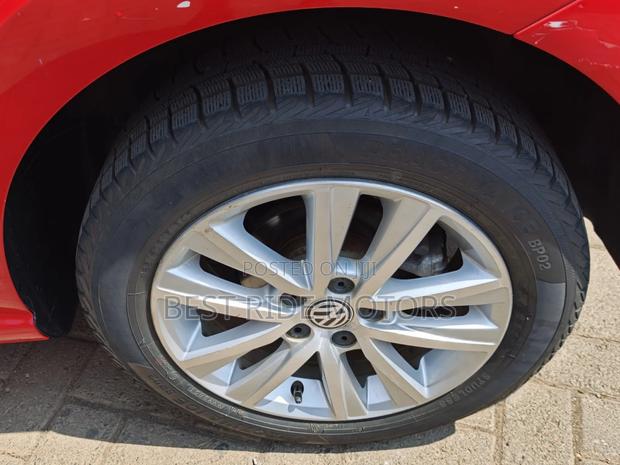 Volkswagen Polo 2017 Red