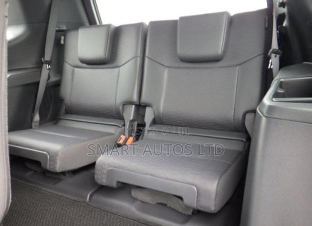 Toyota Land Cruiser LC250 2024 Off white