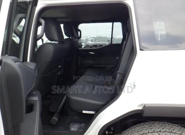 Toyota Land Cruiser LC250 2024 Off white