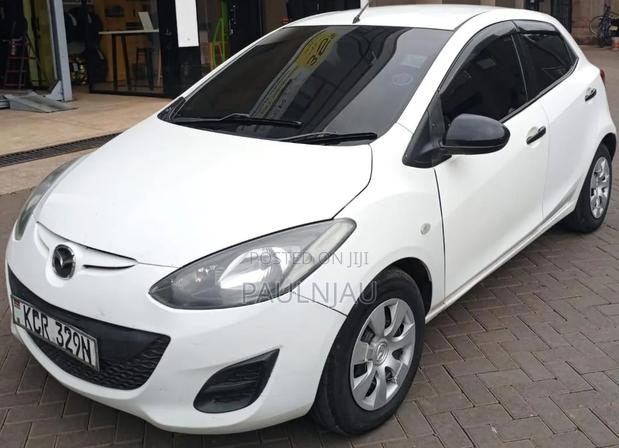Mazda Demio 2012