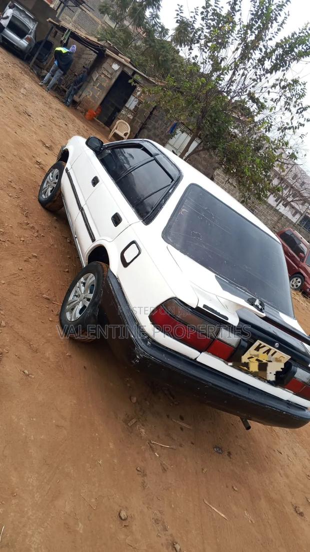 Toyota Corolla 1997 White