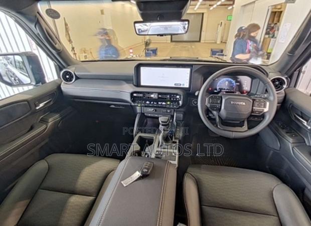 Toyota Land Cruiser LC250 2024 Matt Black