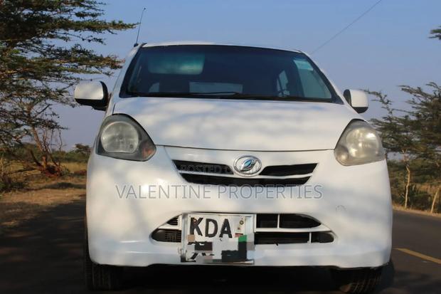 Daihatsu Mira 2015 White