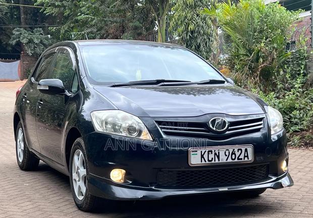 Toyota Auris 2010 Black