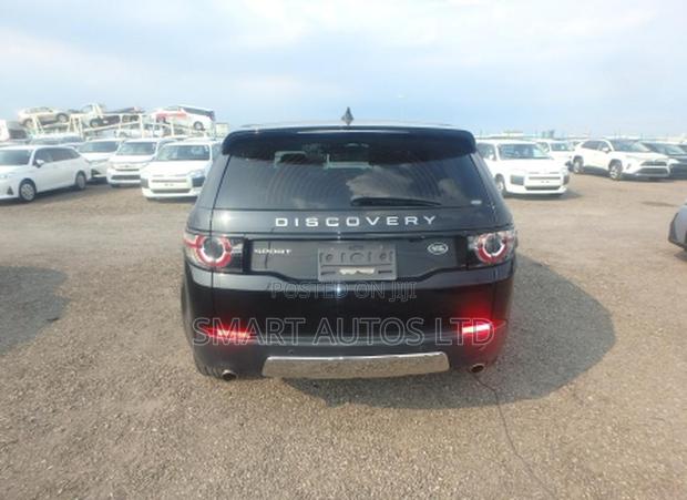 Land Rover Discovery Sport SE 2019 Black