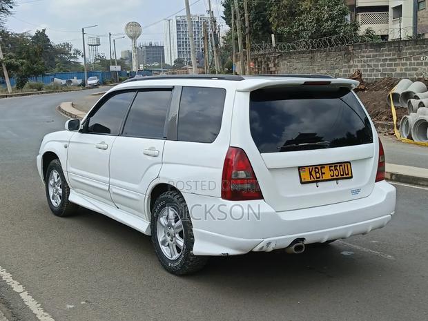 Subaru Forester 2005 White