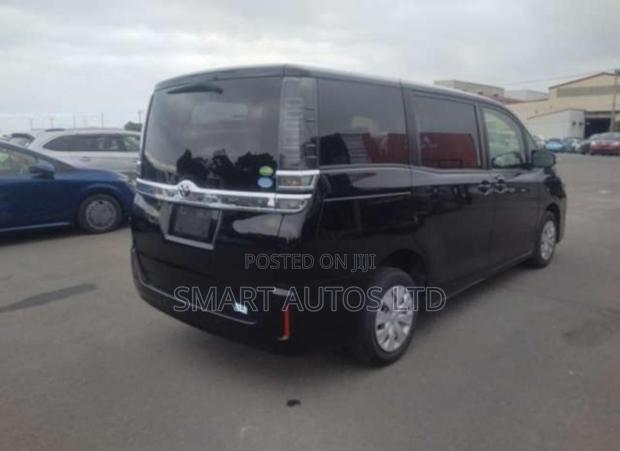 Toyota Voxy 2019 Black